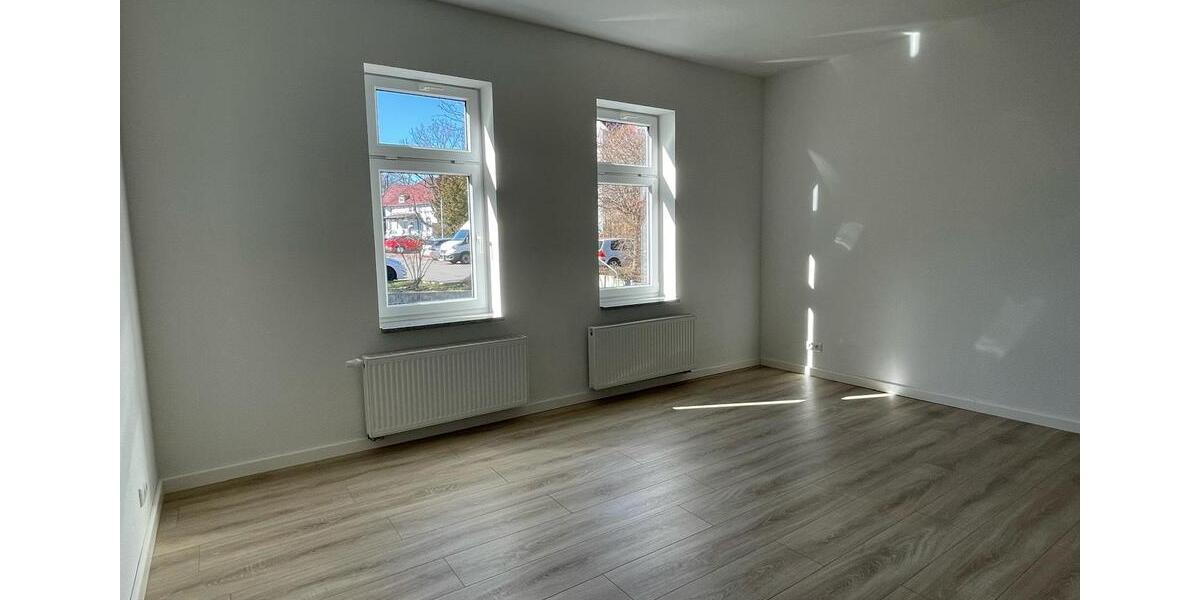 Etagenwohnung Erfurt Hochheim - 4 Zimmer, 130 m&sup2;, 1.300&euro; | Angebot:26004800