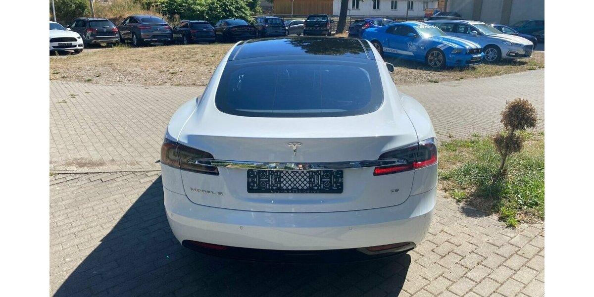 Tesla Model S 75 FreeSupercharger*CCS Adapter*Sitzh.*Aut 145.000 km 34.990 &euro; Rudolstadt 07407