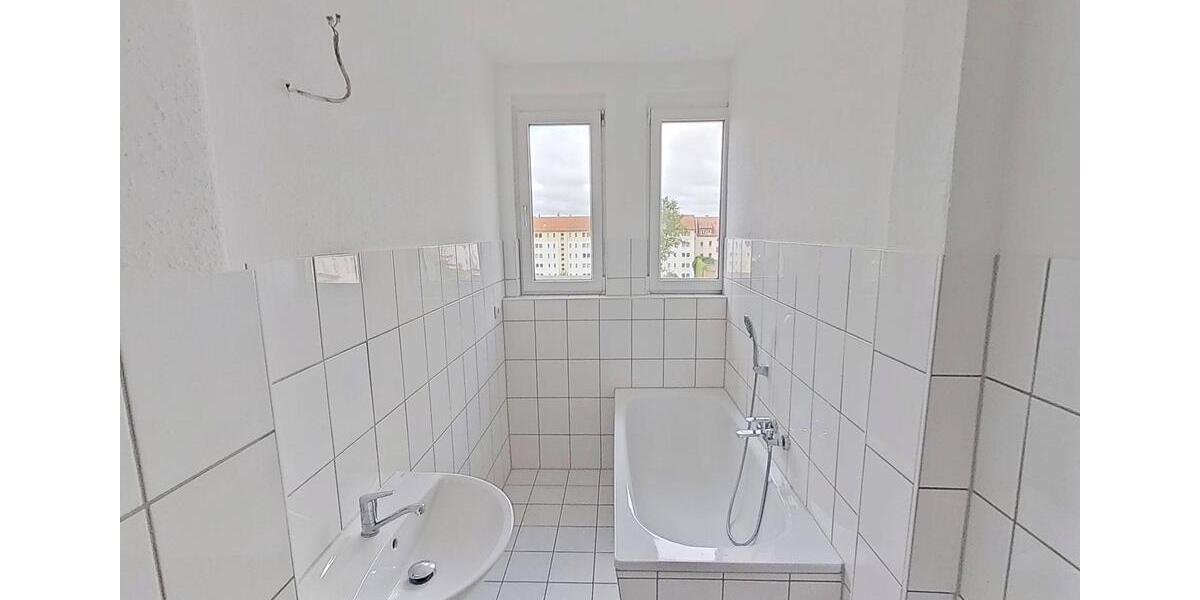 Dachgeschoßwohnung Erfurt Johannesplatz - 3 Zimmer, 72 m&sup2;, 648&euro; | Angebot:26647239