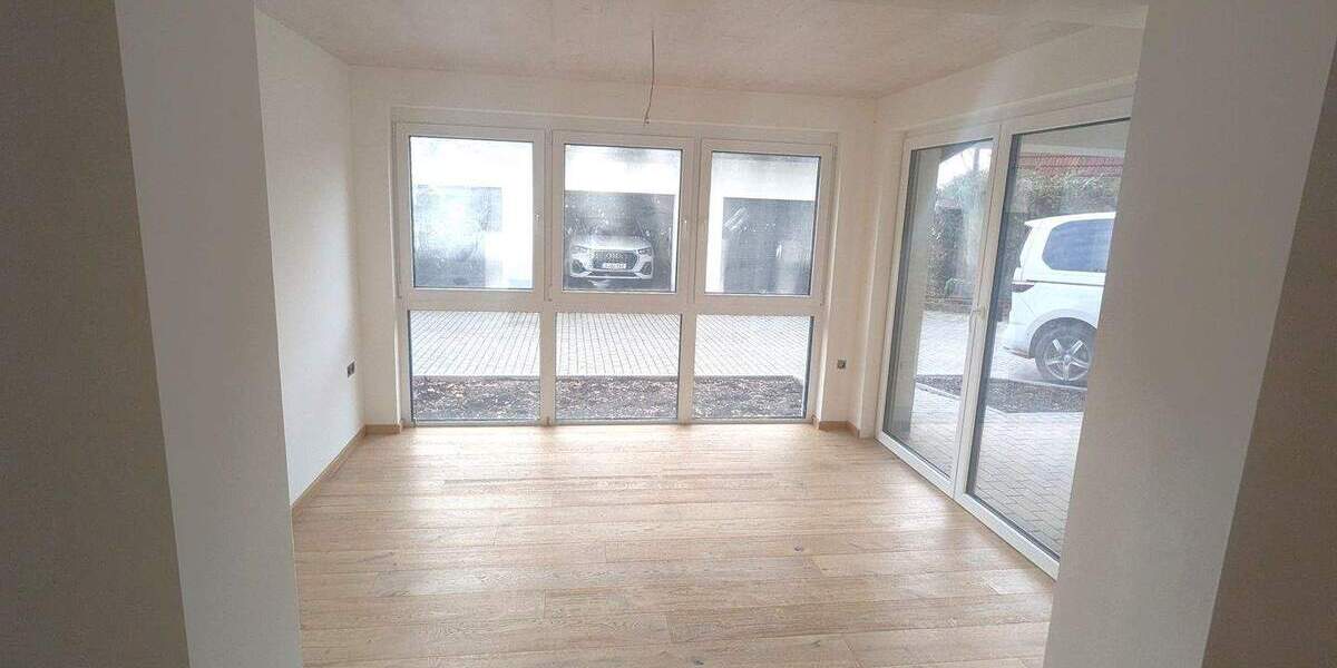 Etagenwohnung Jena Löbstedt - 4 Zimmer, 94 m&sup2;, 399.000&euro; | Angebot:25695947