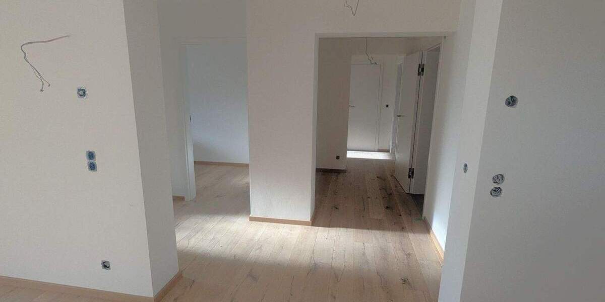 Etagenwohnung Jena Löbstedt - 4 Zimmer, 94 m&sup2;, 399.000&euro; | Angebot:25695947