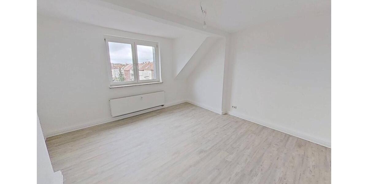 Dachgeschoßwohnung Erfurt Johannesplatz - 3 Zimmer, 72 m&sup2;, 648&euro; | Angebot:26647239