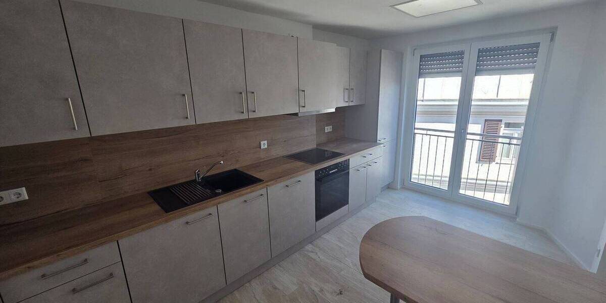 Etagenwohnung Erfurt Brühlervorstadt - 2 Zimmer, 76 m&sup2;, 1.170&euro; | Angebot:26643512