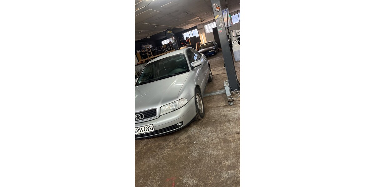 Audi A4 241.256 km 2.200 &euro; Erfurt 99084