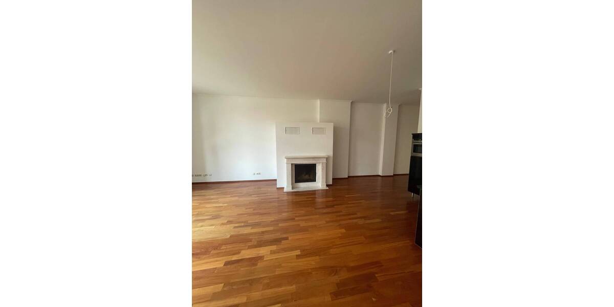 Etagenwohnung Erfurt Altstadt - 2 Zimmer, 92 m&sup2;, 1.112&euro; | Angebot:25667369