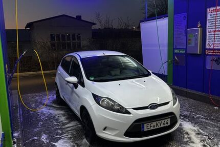 Ford Fiesta 146.800 km 2.300 &euro; Erfurt 99086