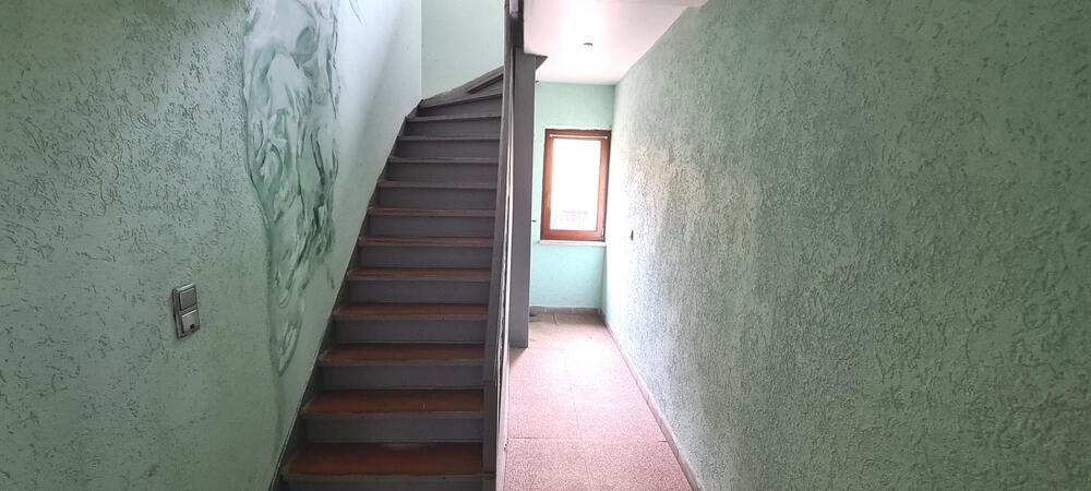 Dreifamilienhaus mit Grundstück und Garagen , teilw. freiwerdend - Mehrfamilienhaus, Wohnhaus Kahla | Angebot:25790709