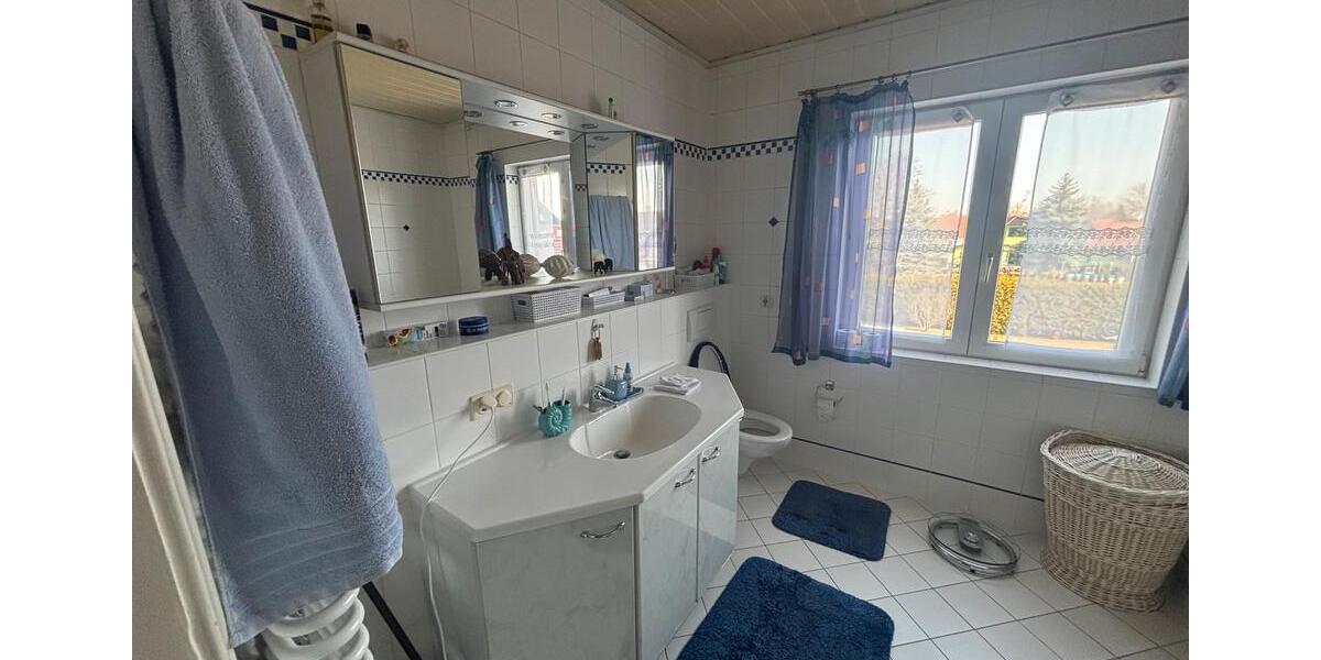 Einfamilienhaus Sömmerda - 6 Zimmer, 150 m&sup2;, 385.000&euro; | Angebot:25328228