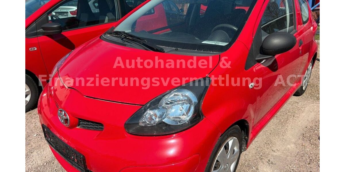 Toyota Aygo (X) 123.271 km 3.850 &euro; Erfurt-Linderbach 99098