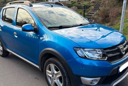 Dacia Sandero 94.000 km 5.500 &euro; Erfurt 99092