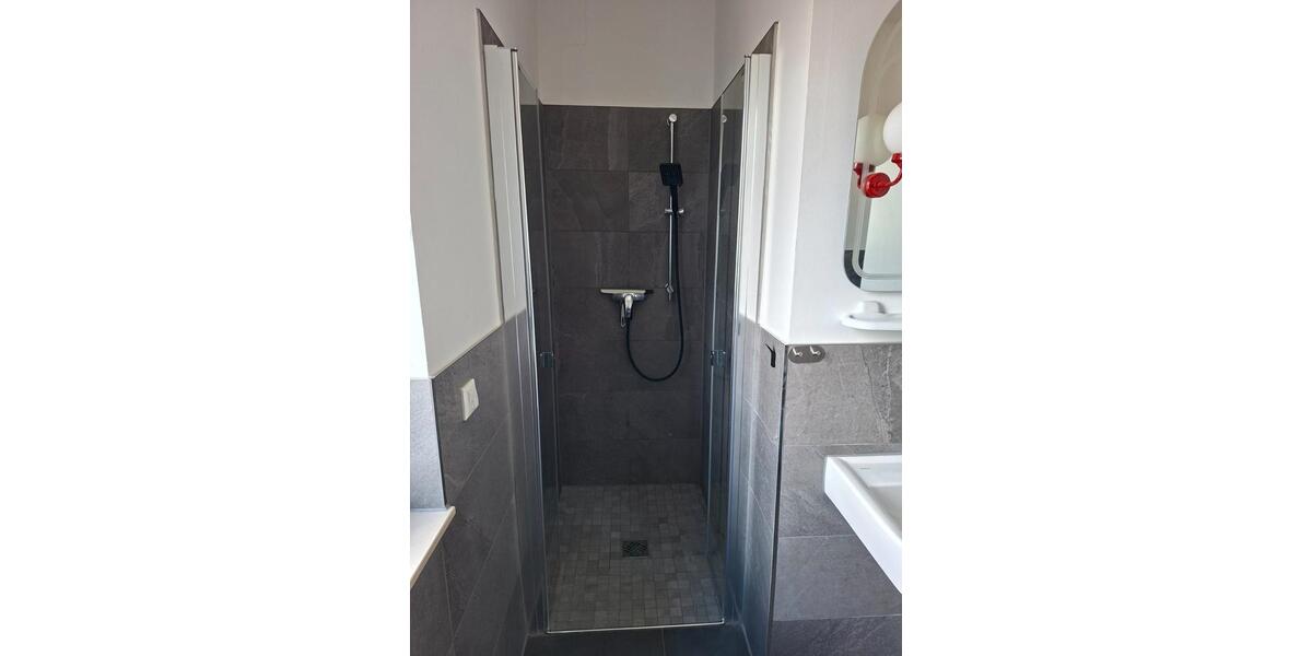 Dachgeschoßwohnung Apolda - 3 Zimmer, 96 m&sup2;, 900&euro; | Angebot:26675370