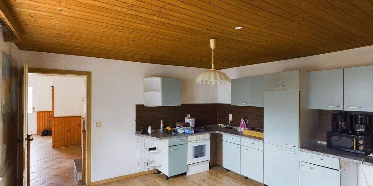 Einfamilienhaus Am Ettersberg Vippachedelhausen - 8 Zimmer, 160 m&sup2;, 75.000&euro; | Angebot:25679315