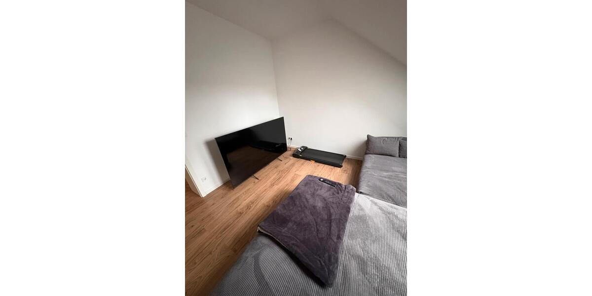 Dachgeschoßwohnung Apolda - 3 Zimmer, 62 m&sup2;, 775&euro; | Angebot:25637372