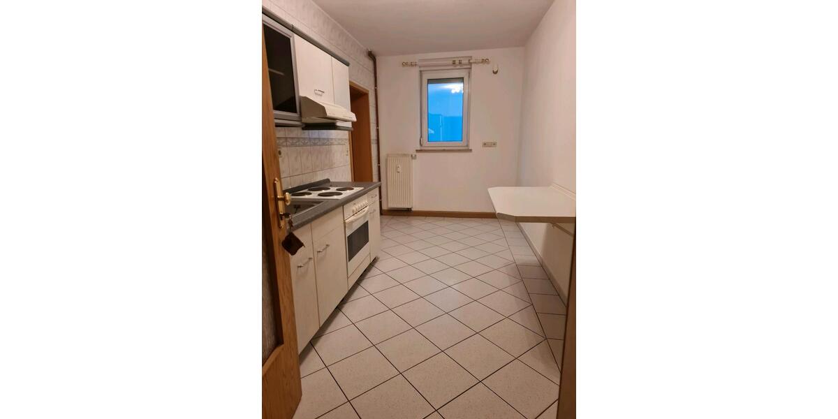 Erdgeschoßwohnung Kölleda - 3 Zimmer, 78 m&sup2;, 507&euro; | Angebot:26490549