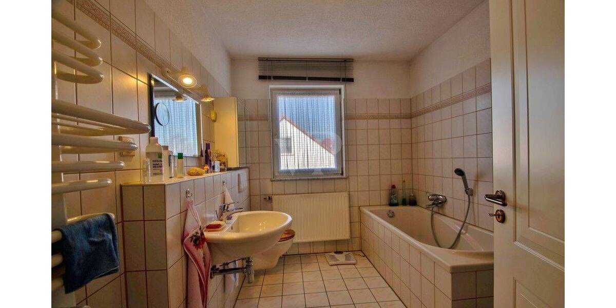 Mehrfamilienhaus, Wohnhaus Erfurt Vieselbach - 9 Zimmer, 219 m&sup2;, 625.000&euro; | Angebot:25850378