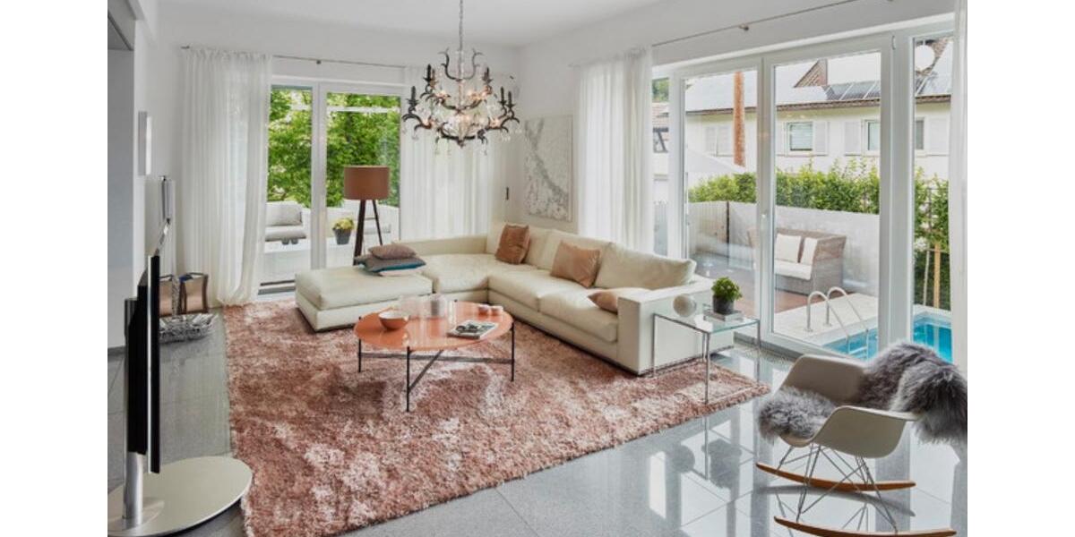 Etagenwohnung Apolda - 4 Zimmer, 100 m&sup2;, 1.250&euro; | Angebot:25515322