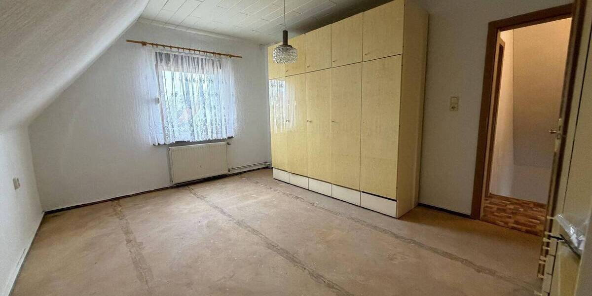 Einfamilienhaus Buttstädt - 5 Zimmer, 120 m&sup2;, 167.000&euro; | Angebot:25938525