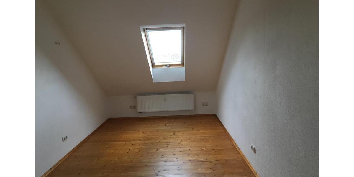 Dachgeschoßwohnung Weimar - 2 Zimmer, 53 m&sup2;, 830&euro; | Angebot:26384242