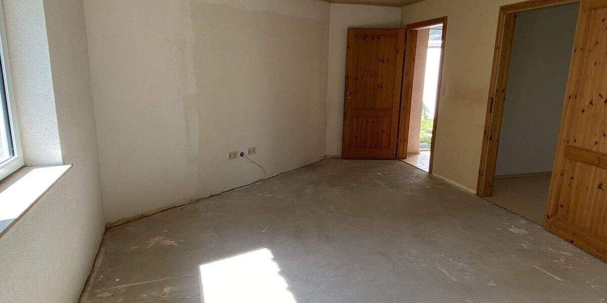 Einfamilienhaus Schmiedehausen - 4 Zimmer, 18 m&sup2;, 49.000&euro; | Angebot:25668328