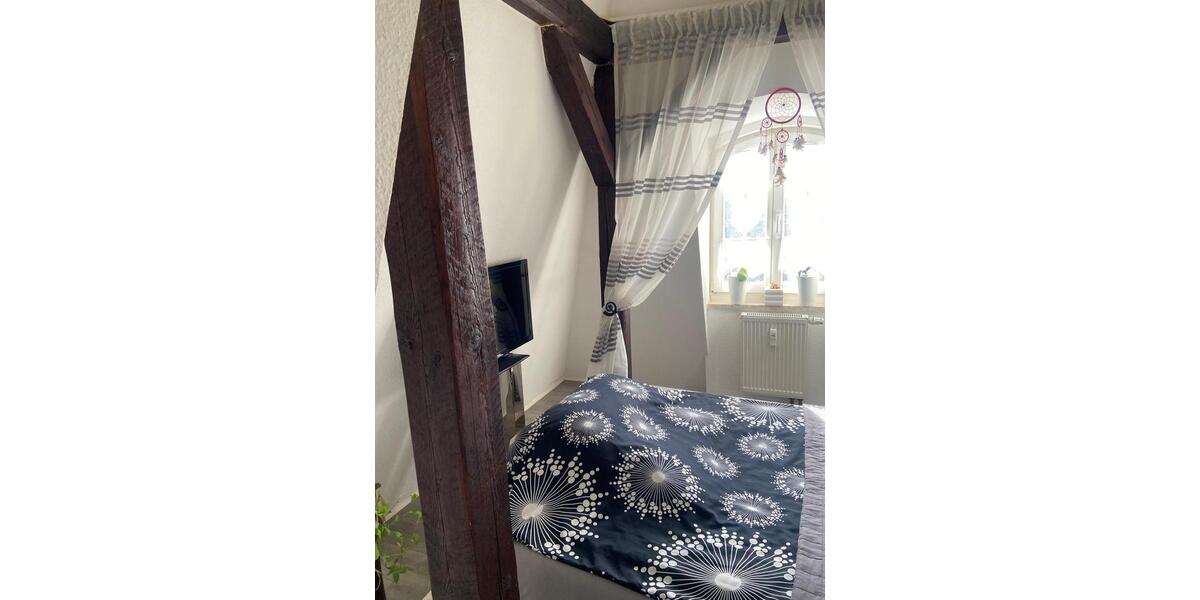 Dachgeschoßwohnung Sömmerda - 2.5 Zimmer, 39 m&sup2;, 502&euro; | Angebot:26593352