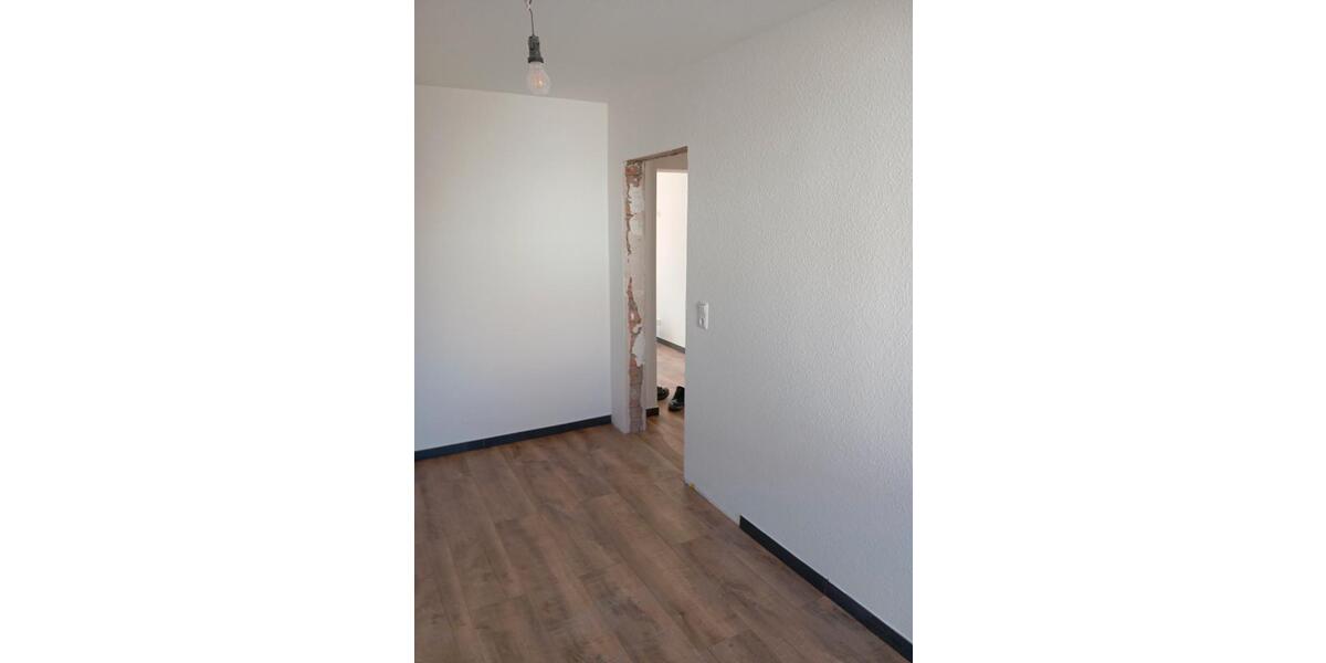 Etagenwohnung Apolda - 3 Zimmer, 65 m&sup2;, 600&euro; | Angebot:26016306