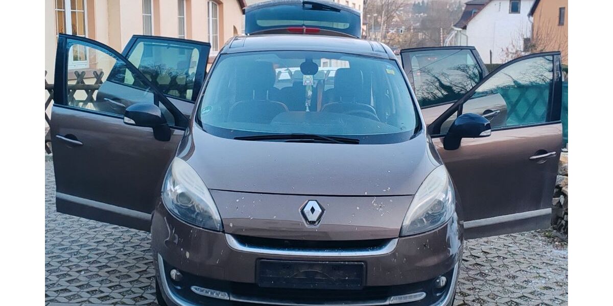 Renault Scenic 243.809 km 4.050 &euro; Dornburg-Camburg 07774
