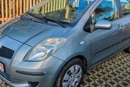 Toyota Yaris 262.000 km 1.990 &euro; Umpferstedt 99441