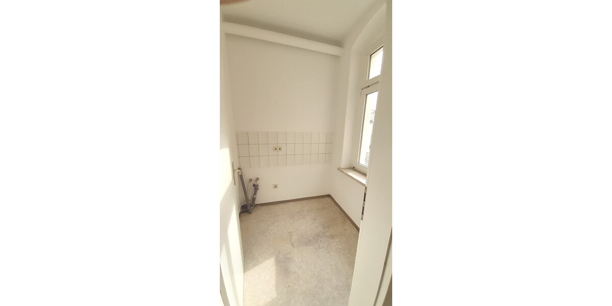 WG-Wohnung mit 4-Zimmern, 2.OG mit 2 Bädern und 2 Küchen in Gera - Etagenwohnung Jena Burgau | Angebot:14517896