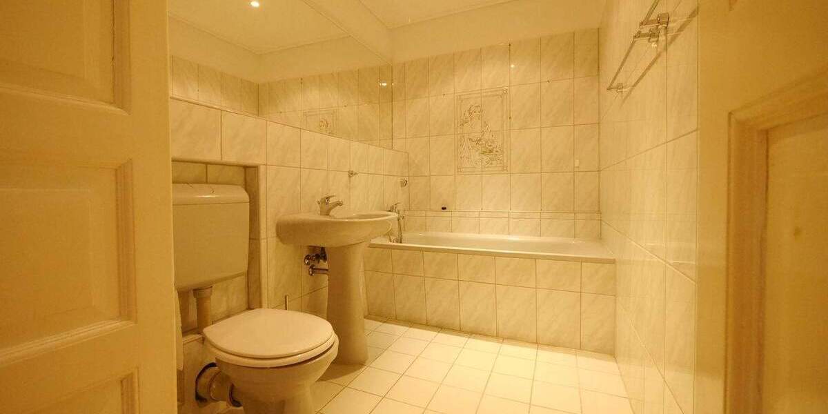 Etagenwohnung Weimar Westvorstadt - 3 Zimmer, 103 m&sup2;, 855&euro; | Angebot:25769249