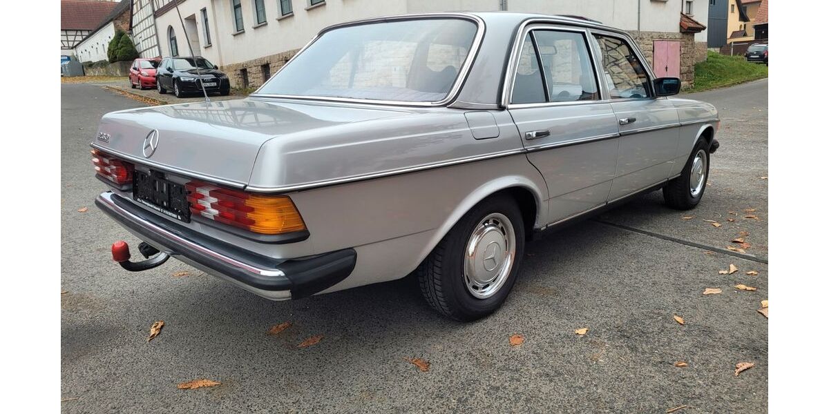 Mercedes-Benz 230 178.500 km 8.699 &euro; Blankenhain 99444