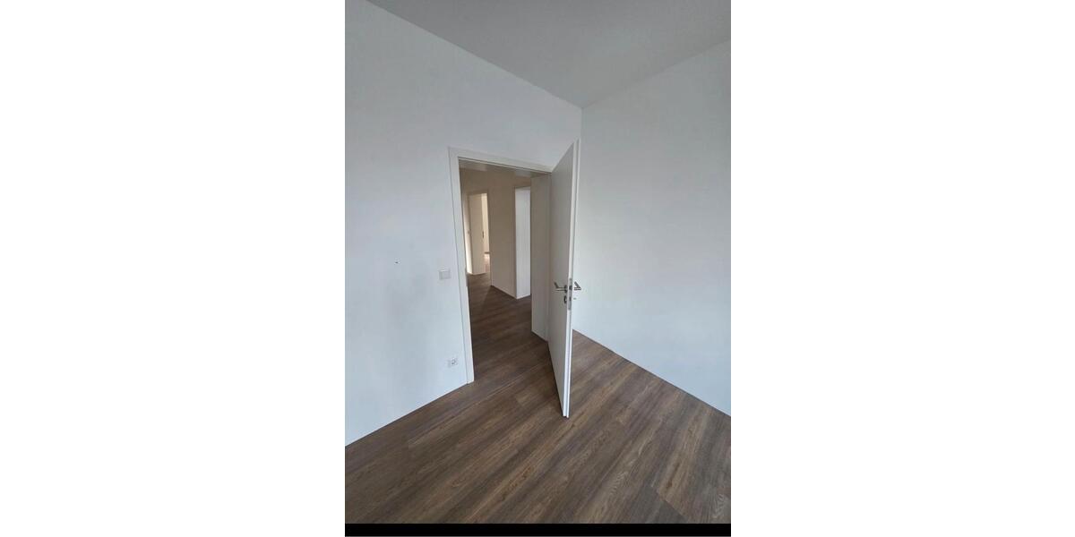 Erdgeschoßwohnung Erfurt - 4 Zimmer, 89 m&sup2;, 950&euro; | Angebot:26448183