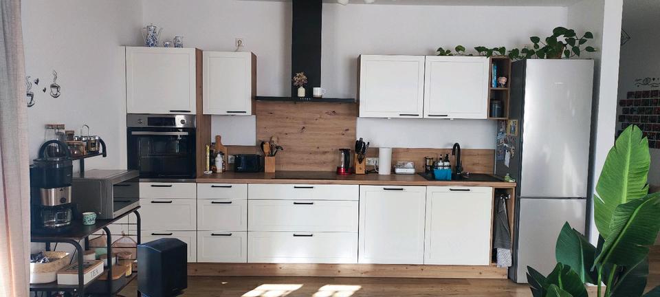 Etagenwohnung Bucha - 3 Zimmer, 90 m&sup2;, 1.500&euro; | Angebot:25543321