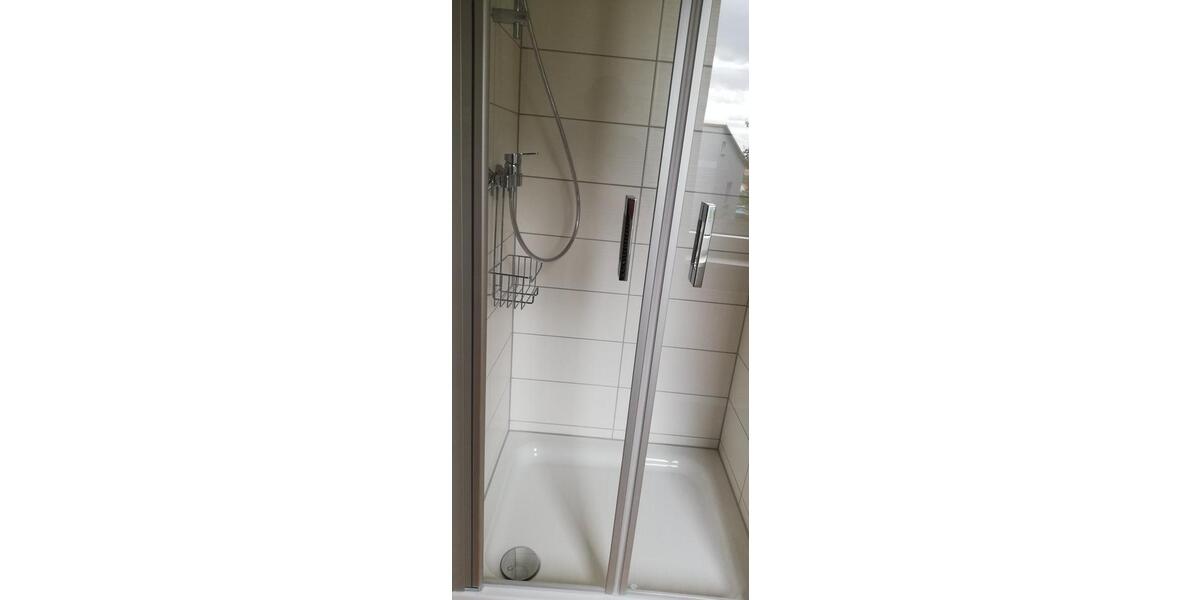 Etagenwohnung Apolda - 1 Zimmer, 18 m&sup2;, 280&euro; | Angebot:26051120