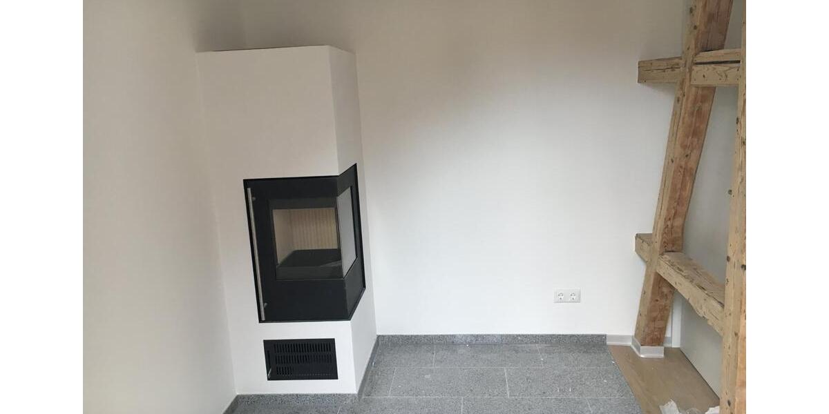 Dachgeschoßwohnung Erfurt Hochheim - 2 Zimmer, 100 m&sup2;, 1.500&euro; | Angebot:25650095