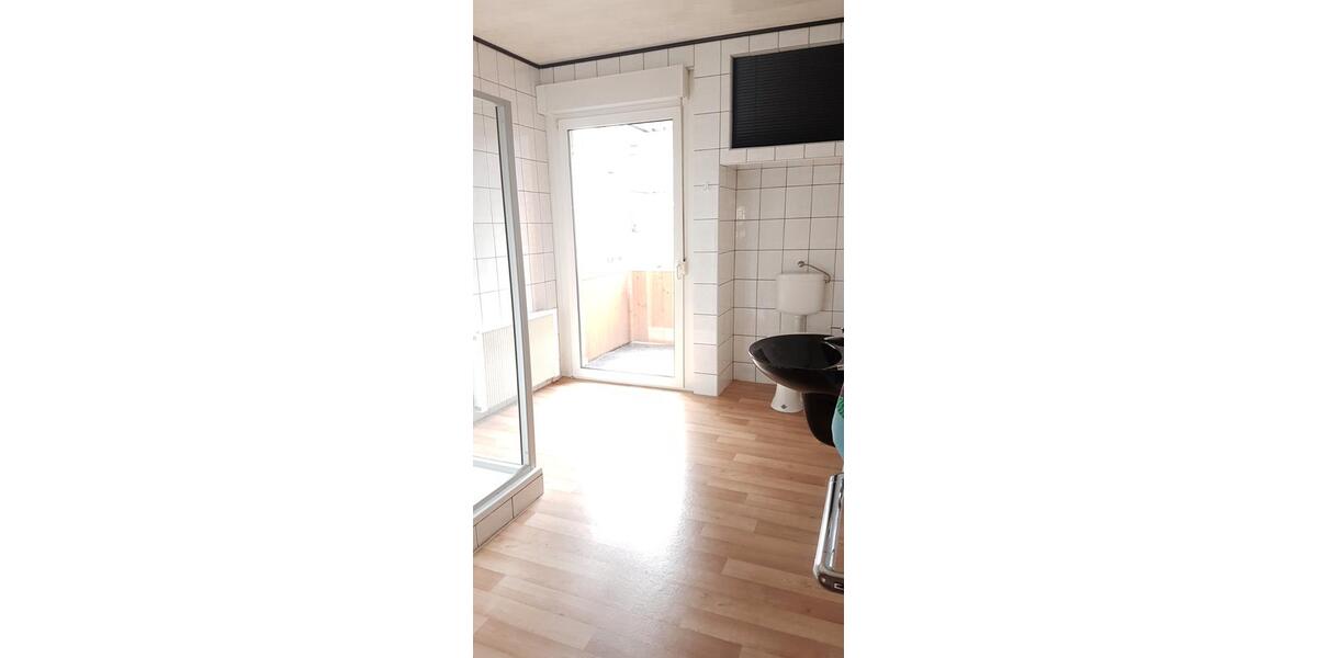 Etagenwohnung Jena - 2 Zimmer, 63 m&sup2;, 700&euro; | Angebot:26645944