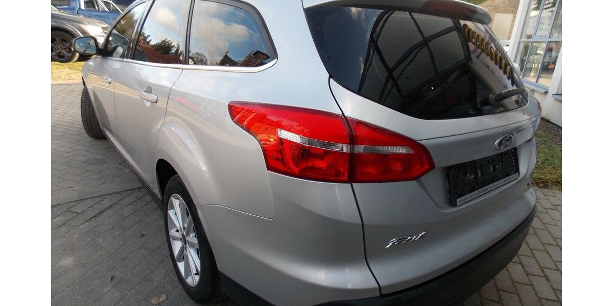 Ford Focus 1.5 Titanium Navi