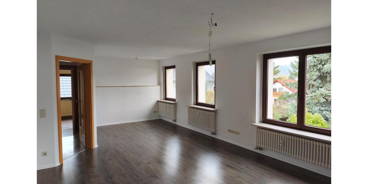 Etagenwohnung Jena Burgau - 2 Zimmer, 77 m&sup2;, 766&euro; | Angebot:26021512
