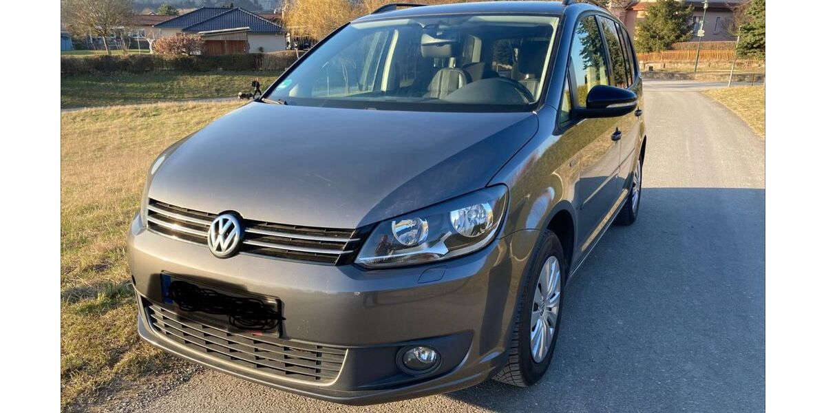VW Touran 164.000 km 7.100 &euro; Dornburg-Camburg 07774