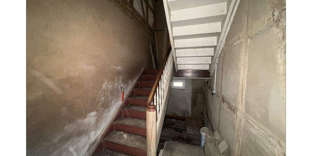 Bauernhaus, Landhaus Rudolstadt Nord - 4 Zimmer, 353 m&sup2;, 99.000&euro; | Angebot:25729292