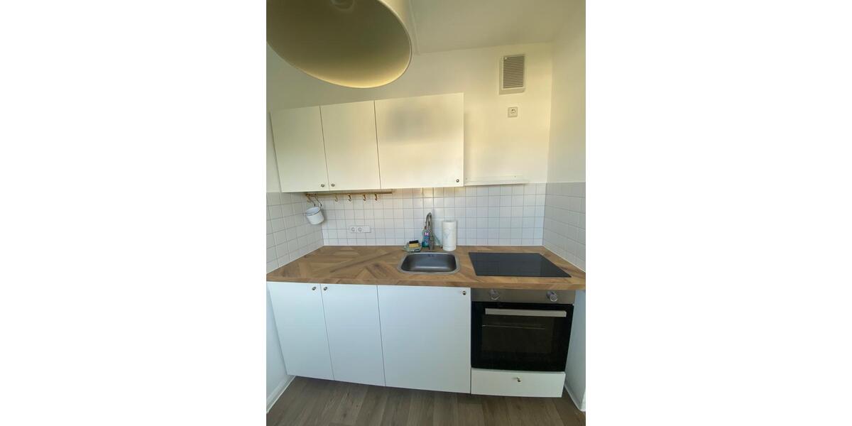 Etagenwohnung Jena Lobeda-Altstadt - 1 Zimmer, 24 m&sup2;, 140&euro; | Angebot:26384240