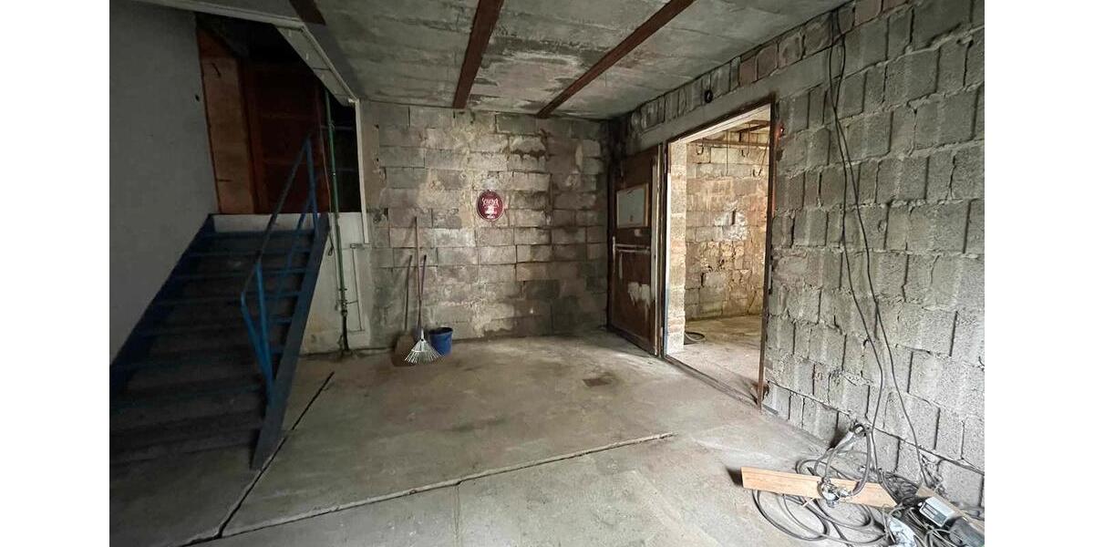 Einfamilienhaus Dornburg-Camburg Camburg - 6 Zimmer, 160 m&sup2;, 150.000&euro; | Angebot:26701881