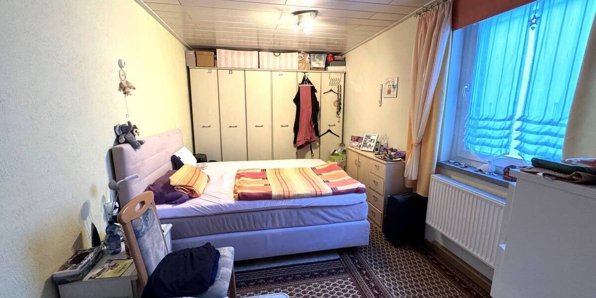 Mehrfamilienhaus, Wohnhaus Rudolstadt Zentrum - 7 Zimmer, 180 m&sup2;, 120.000&euro; | Angebot:25676529