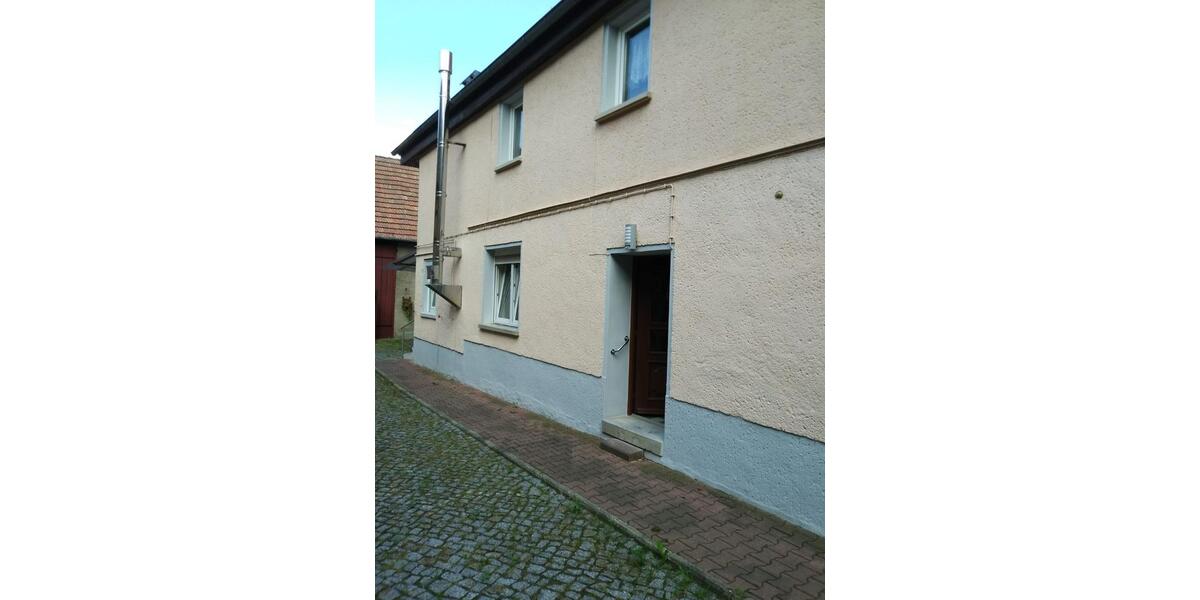 Einfamilienhaus Buttstädt - 8 Zimmer, 127 m&sup2;, 80.000&euro; | Angebot:26115206