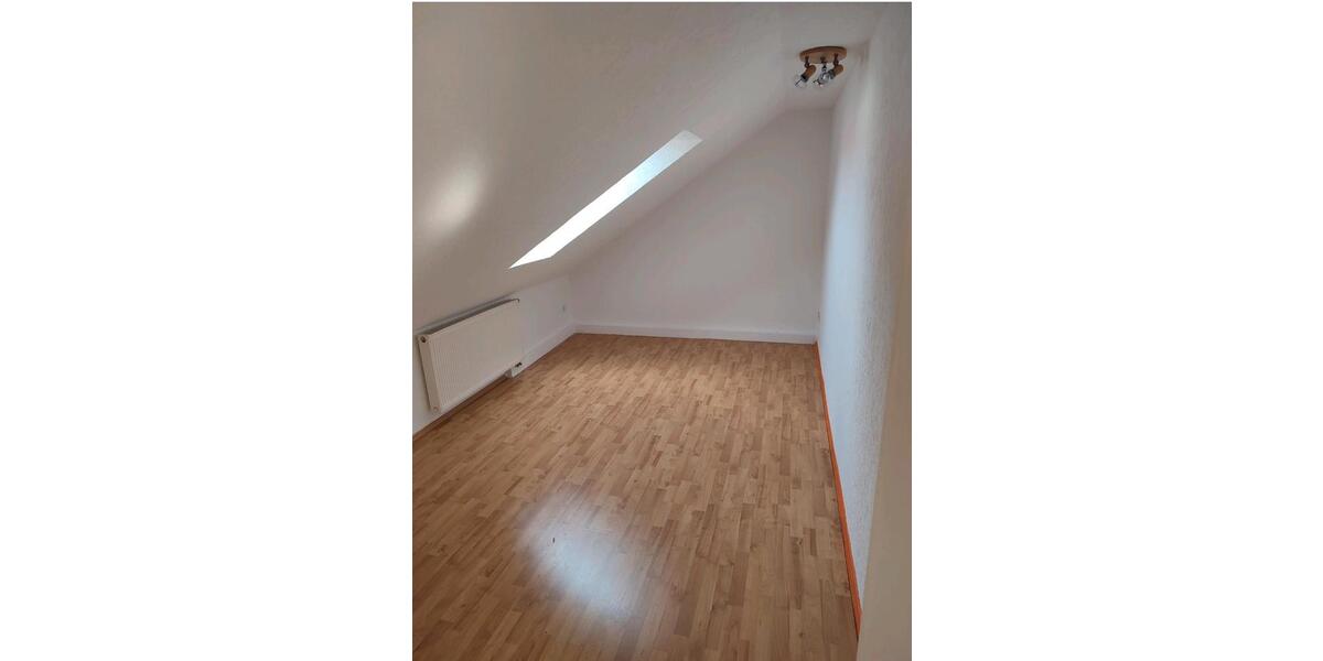 Maisonettenwohnung Apolda - 4 Zimmer, 90 m&sup2;, 620&euro; | Angebot:25271202
