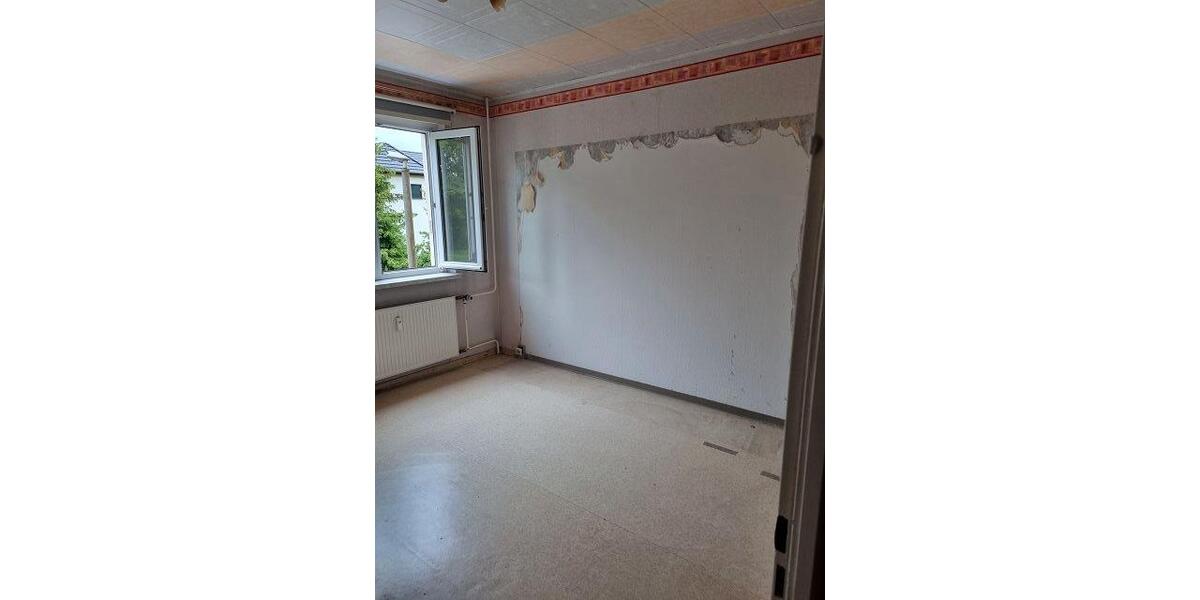 Etagenwohnung Sömmerda - 3 Zimmer, 60 m&sup2;, 510&euro; | Angebot:25977657