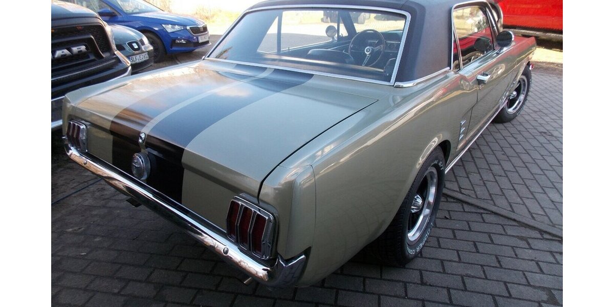 Ford Mustang V8 mit Wertgutachten 37.000 km 32.500 &euro; Rudolstadt 07407