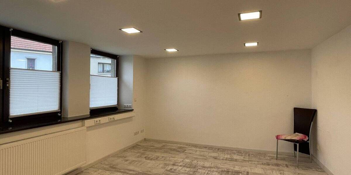 Einfamilienhaus Kölleda - 8 Zimmer, 267 m&sup2;, 279.000&euro; | Angebot:25676937