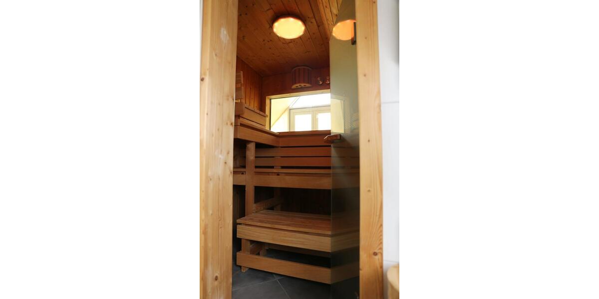 Reihenhaus Apolda - 9 Zimmer, 200 m&sup2;, 450.000&euro; | Angebot:22986914