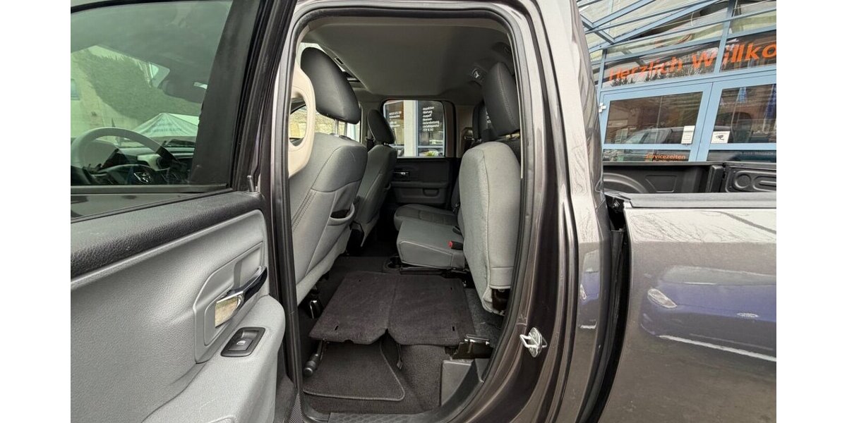 Dodge RAM 1500 5,7 HEMI 4+4 6 Sitzer 142.000 km 17.999 &euro; Rudolstadt 07407