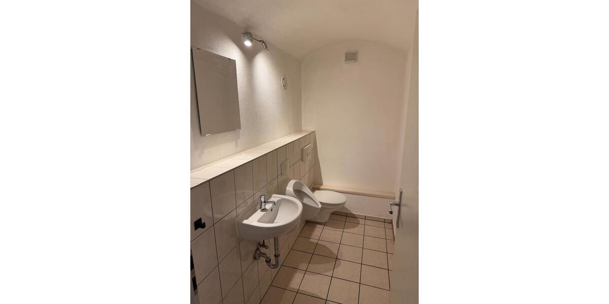 Etagenwohnung Rudolstadt - 2 Zimmer, 70 m&sup2;, 415&euro; | Angebot:26623724